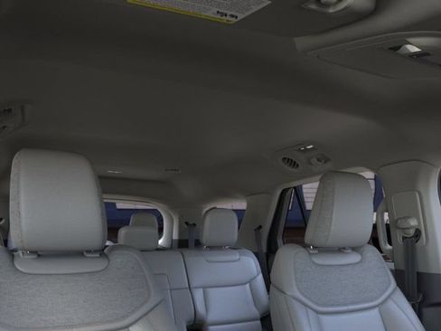 New 2026 Ford Explorer Active w/ Active Comfort Package AWD/4WD image 22