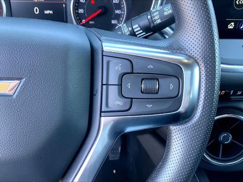 Used 2025 Chevrolet Blazer LT AWD/4WD image 25