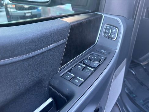 Used 2024 Ford F350 Lariat w/ Chrome Package image 24