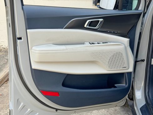 Used 2025 Kia Carnival SX Prestige FWD image 49
