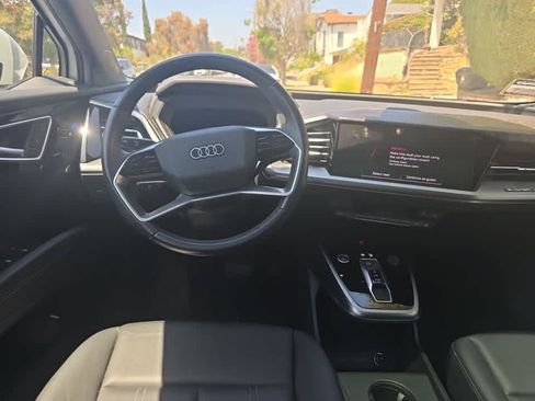 Used 2023 Audi Q4 e-tron Premium Plus w/ Premium Plus RWD image 8