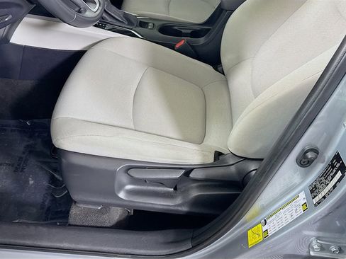 Certified 2022 Toyota Corolla Cross LE AWD/4WD image 23