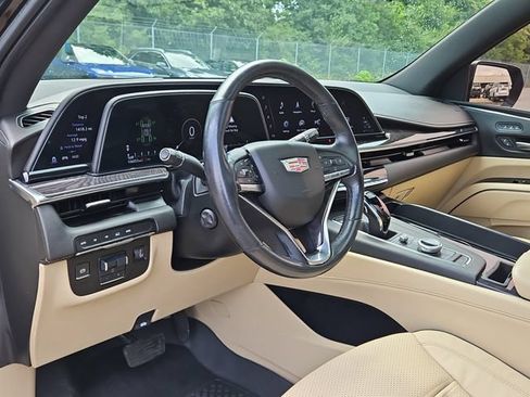 Used 2021 Cadillac Escalade Premium Luxury w/ Performance Package AWD/4WD image 24