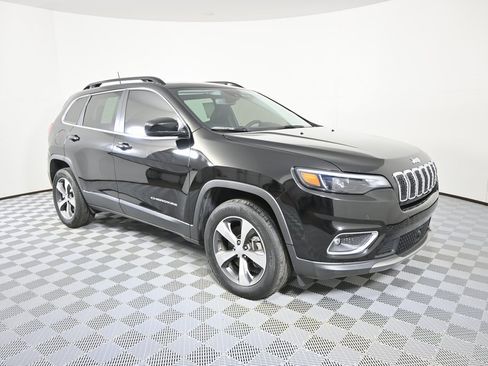 Used 2022 Jeep Cherokee Limited image 9