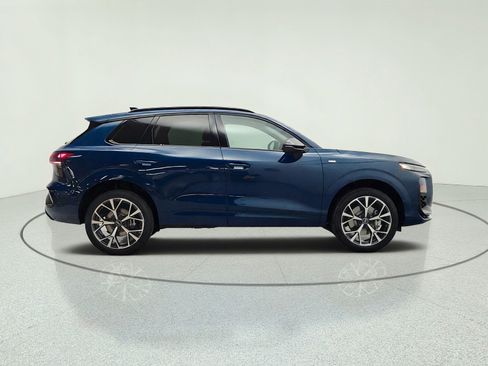 New 2026 Audi Q3 quattro 2.0T AWD/4WD image 4