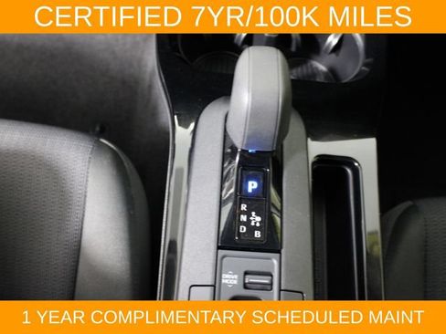 Used 2025 Toyota Prius LE FWD image 26