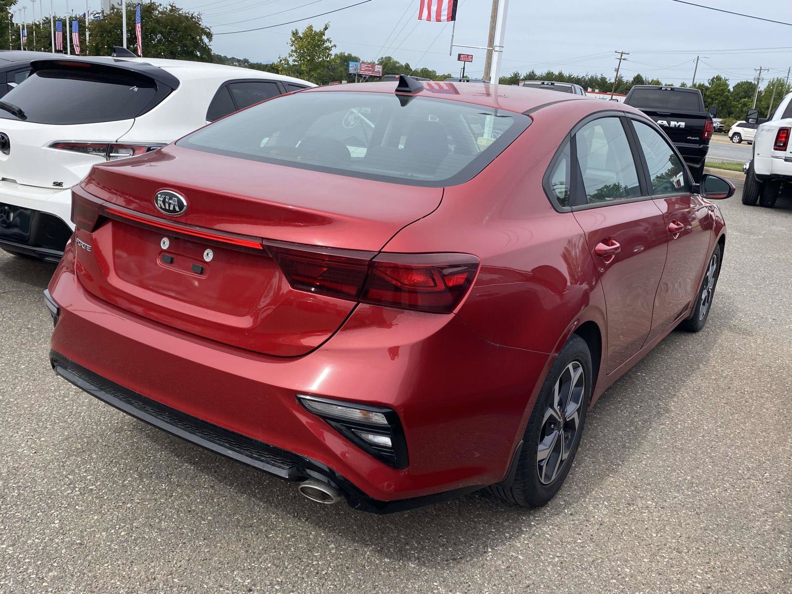 Used 2019 Kia Forte LXS FWD image 8