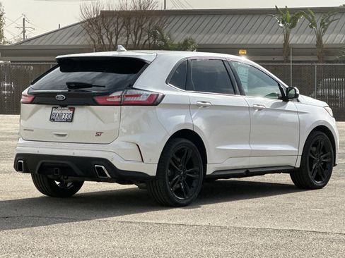 Certified 2019 Ford Edge ST w/ Equipment Group 401A image 4