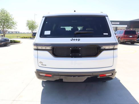 New 2026 Jeep Grand Wagoneer Limited AWD/4WD image 23