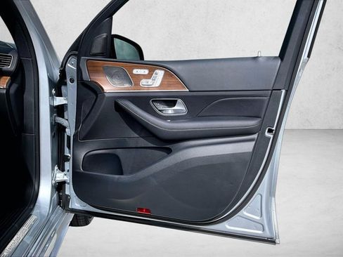 Certified 2024 Mercedes-Benz GLS 450 4MATIC image 19