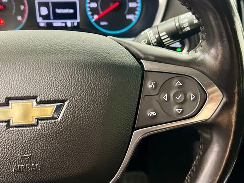 Used 2019 Chevrolet Traverse LT image 19