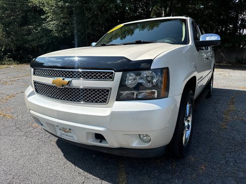 Used 2012 Chevrolet Avalanche LTZ image 1