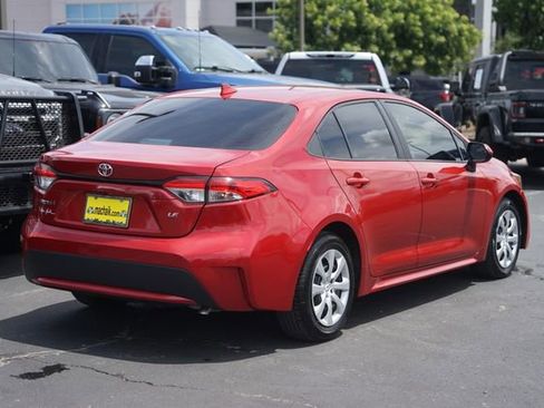 Used 2021 Toyota Corolla LE FWD image 6