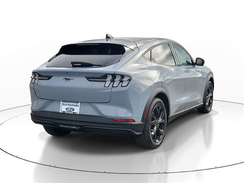 Used 2024 Ford Mustang Mach-E Select image 4