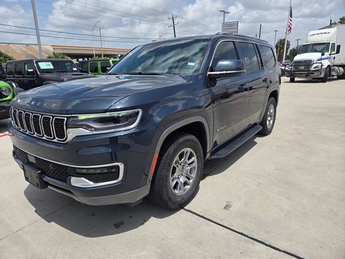 Used 2022 Jeep Wagoneer Series I RWD image 7