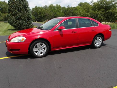 Used 2010 Chevrolet Impala LS FWD image 1