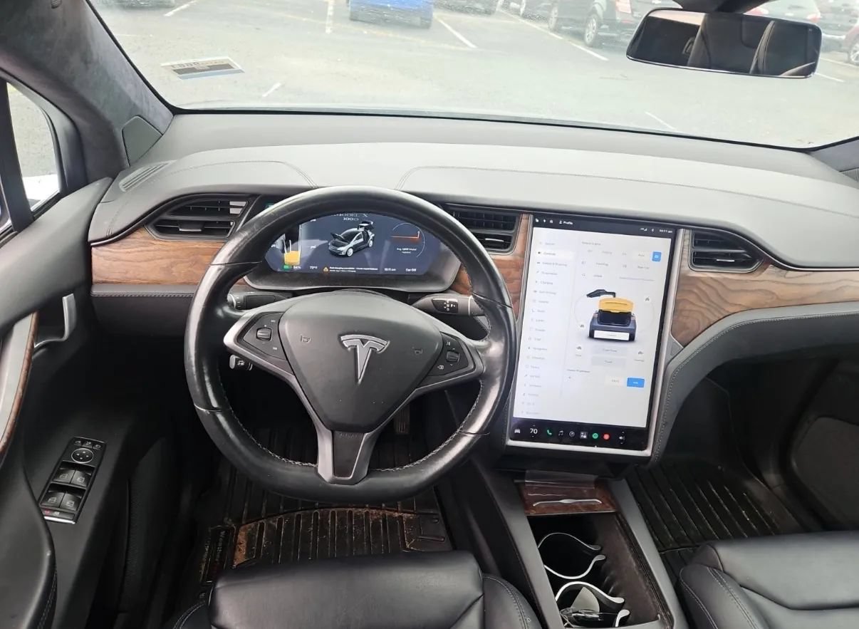 Used 2018 Tesla Model X 100D AWD/4WD image 8