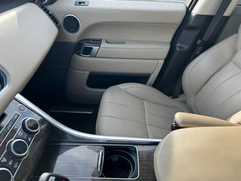 Used 2015 Land Rover Range Rover Sport HSE image 15