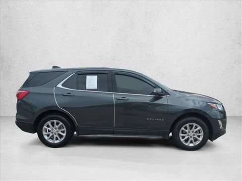 Used 2018 Chevrolet Equinox LT image 4