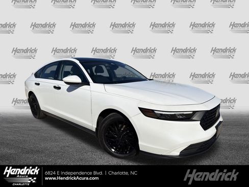 Used 2023 Honda Accord EX image 1