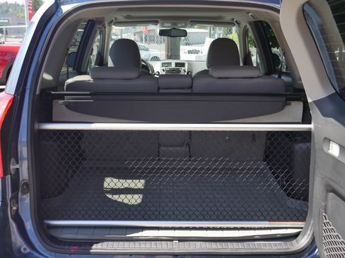 Used 2009 Toyota RAV4 Limited AWD/4WD image 24