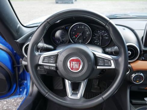 Used 2017 FIAT 124 Spider Lusso image 16