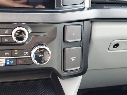 Used 2024 Ford F350 Limited w/ FX4 Off-Road Package image 27