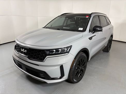 Used 2022 Kia Sorento SX image 4