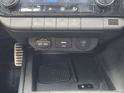 Certified 2025 Hyundai Elantra Sport FWD image 19