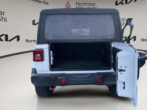 Used 2020 Jeep Wrangler Unlimited Rubicon AWD/4WD image 9