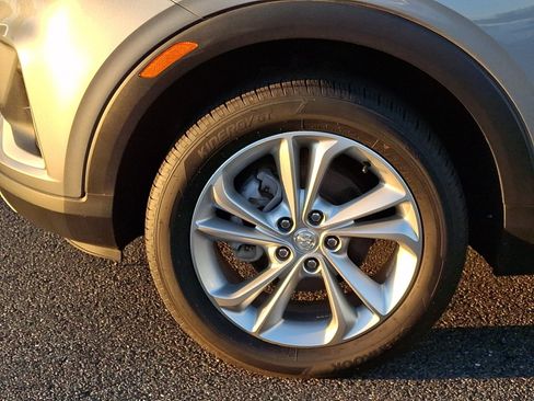 Certified 2023 Buick Encore GX Preferred w/ Cold Weather Comfort Package AWD/4WD image 8