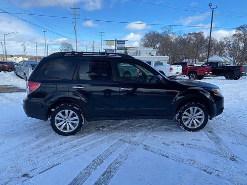 Used 2012 Subaru Forester 2.5X Limited image 5