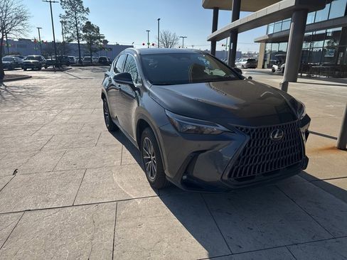 Used 2025 Lexus NX 250 250 Base image 2
