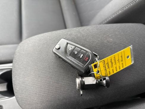 Used 2023 Toyota Corolla LE image 13