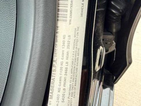 Used 2017 Maserati Ghibli image 20