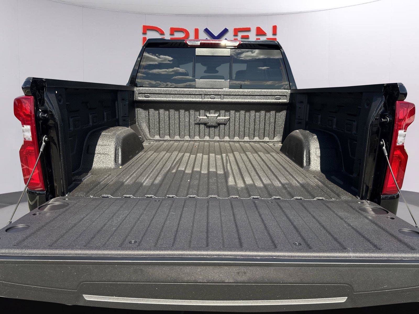 New 2026 Chevrolet Silverado 1500 RST w/ RST All Star Premium Package AWD/4WD image 37
