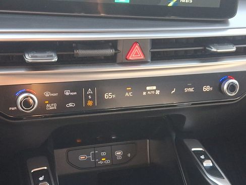 Used 2026 Kia Sorento S AWD/4WD image 16