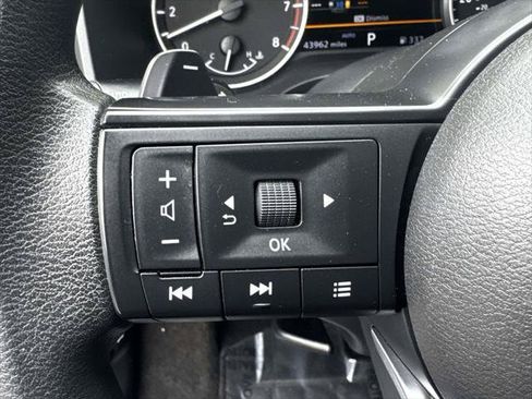 Used 2024 Nissan Rogue SV AWD/4WD image 20