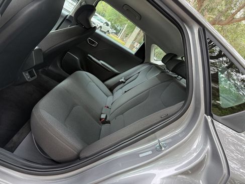 Used 2025 Kia K4 FWD image 35