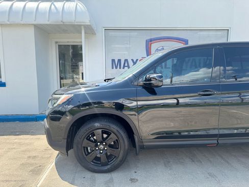 Used 2017 Honda Ridgeline Black Edition image 11
