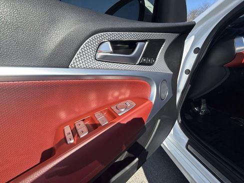 Used 2023 Genesis G70 2.0T w/ Sport Prestige Package image 13