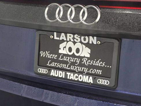 Used 2020 Audi Q8 Prestige image 31