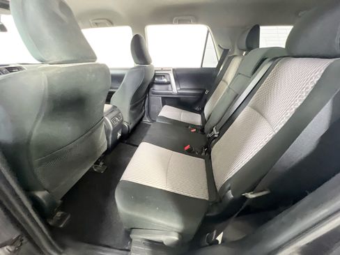 Used 2020 Toyota 4Runner SR5 AWD/4WD image 23