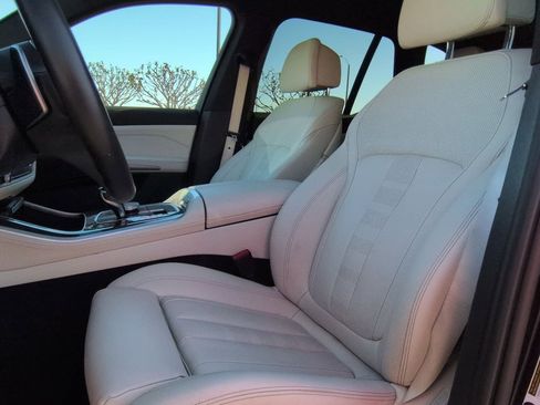 Used 2022 BMW X5 sDrive40i w/ M Sport Package image 20