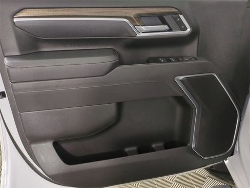 Certified 2025 Chevrolet Silverado 2500 LT w/ Convenience Package image 22