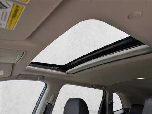 Certified 2025 Honda CR-V EX-L image 16