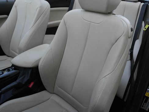 Used 2016 BMW 228i Convertible RWD image 17