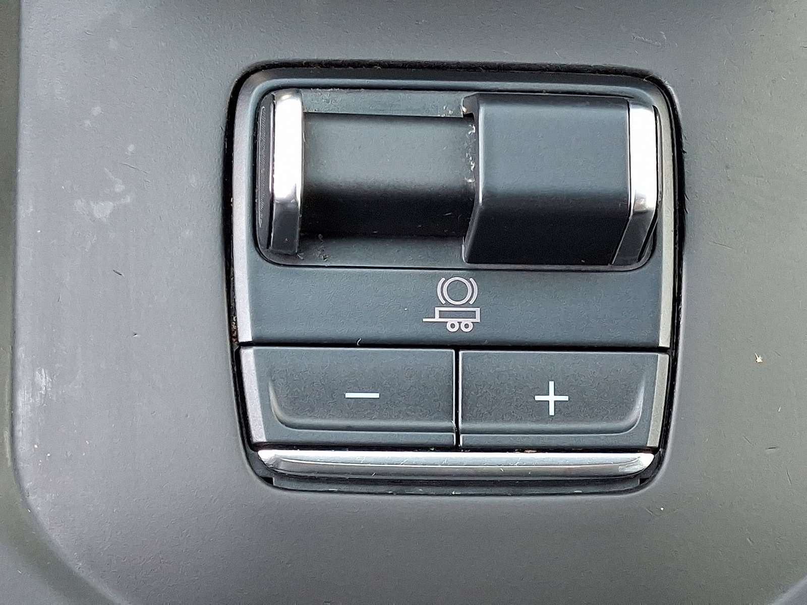 Used 2023 GMC Sierra 1500 AT4 w/ Technology Package AWD/4WD image 23