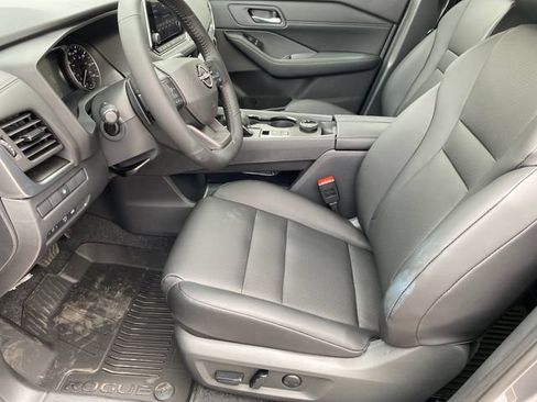 New 2026 Nissan Rogue Dark Armor AWD/4WD image 10