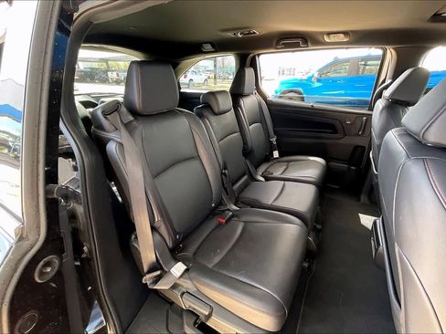 Used 2025 Honda Odyssey Sport-L image 18